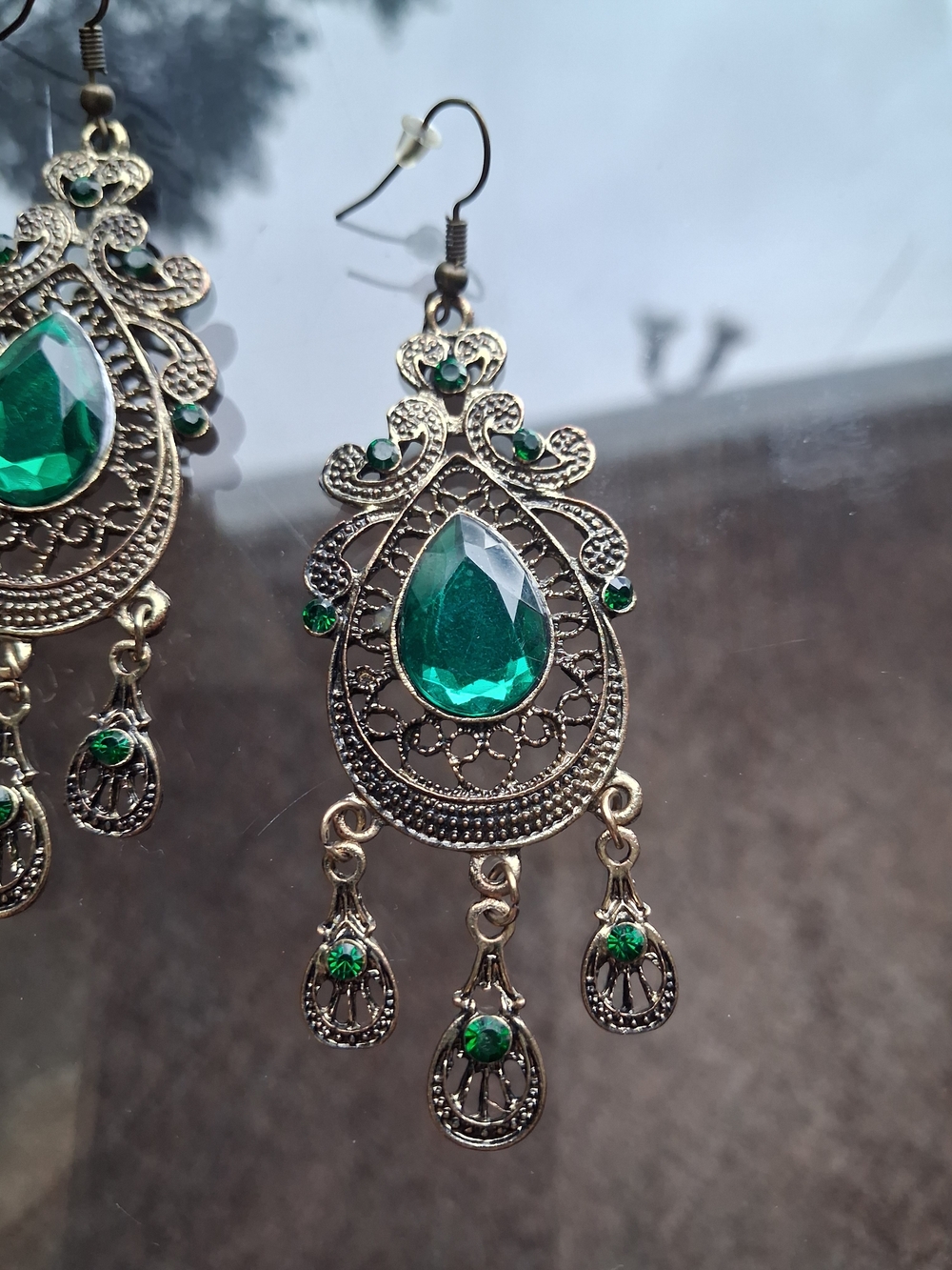 Green Teardrop Filigree Dangle Earrings - Picture 4 of 4